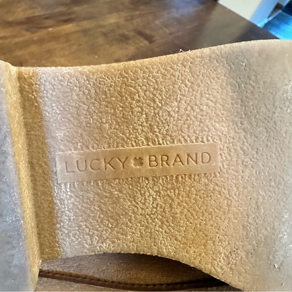 Lucky Brand Size 6.5 Bootie Brown Suede Boot Heel Comfy Classic 🤎 - Picture 6 of 8